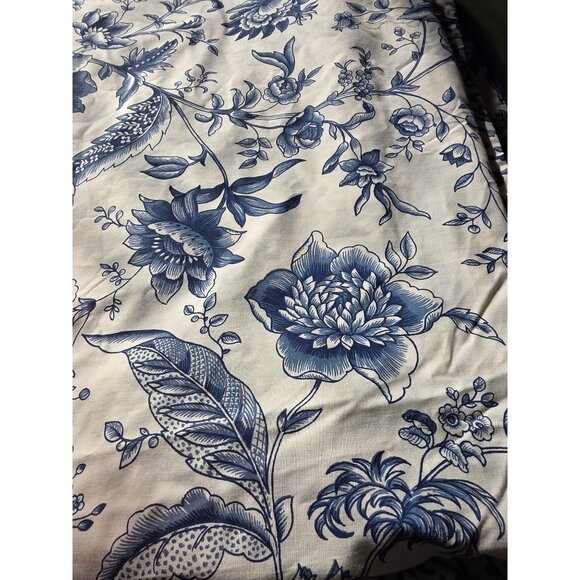 Waverly Fieldcrest Floral Blue & White Reversible Cotton Duvet Cover King - Picture 3 of 5